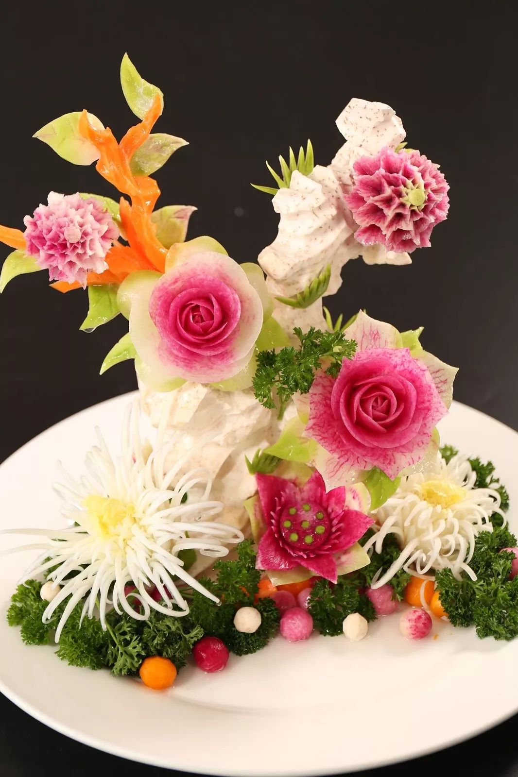 雕刻教学:月季花,康乃馨,喜鹊,锦鸡,孔雀等冷菜,烧腊教学:广式卤水