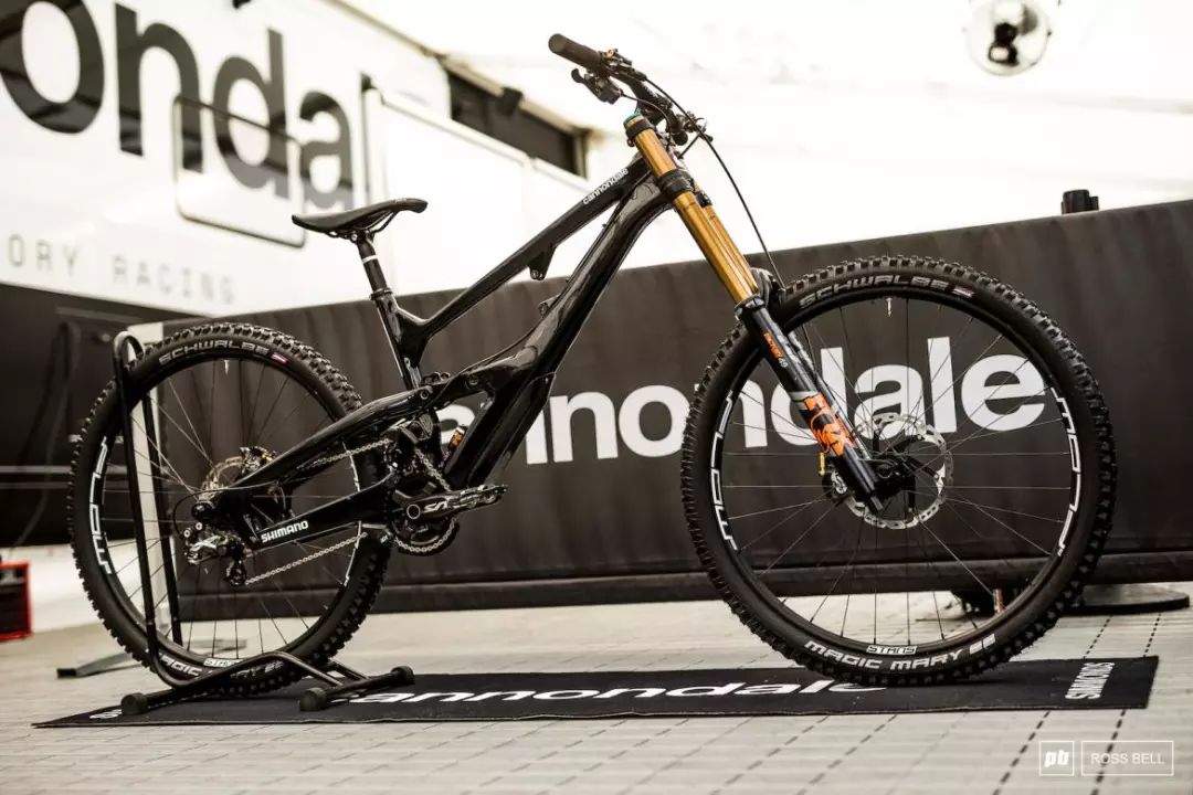 速降赛场新武器cannondale分离式双后胆dh战车详解