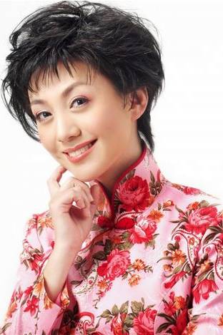 10位央视女主播的旗袍造型养眼