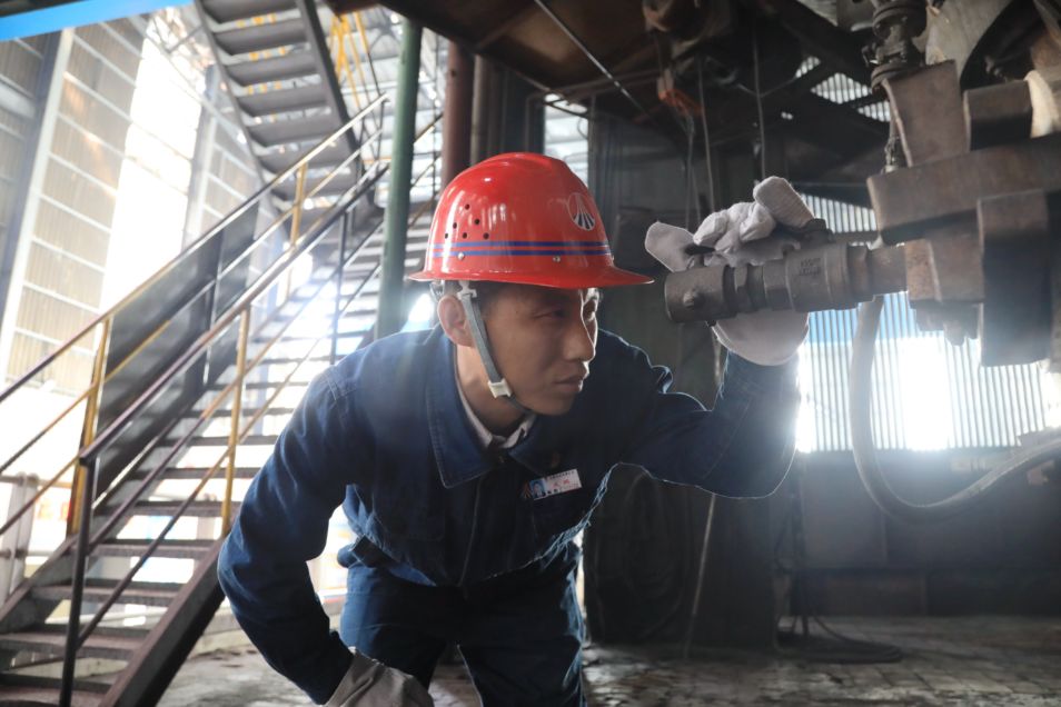 青年风采丨鲲鹏展翅志高飞记炼铁厂4号高炉青年炉长王鹏