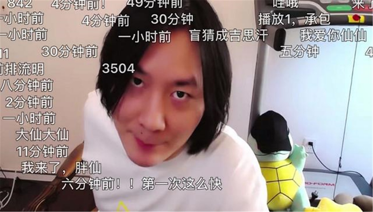 的谈吐,粉丝们之所以愿意追随大仙,主要还是因为被大仙的人品所打动