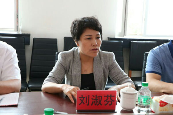 刘淑芬到火石山乡调研