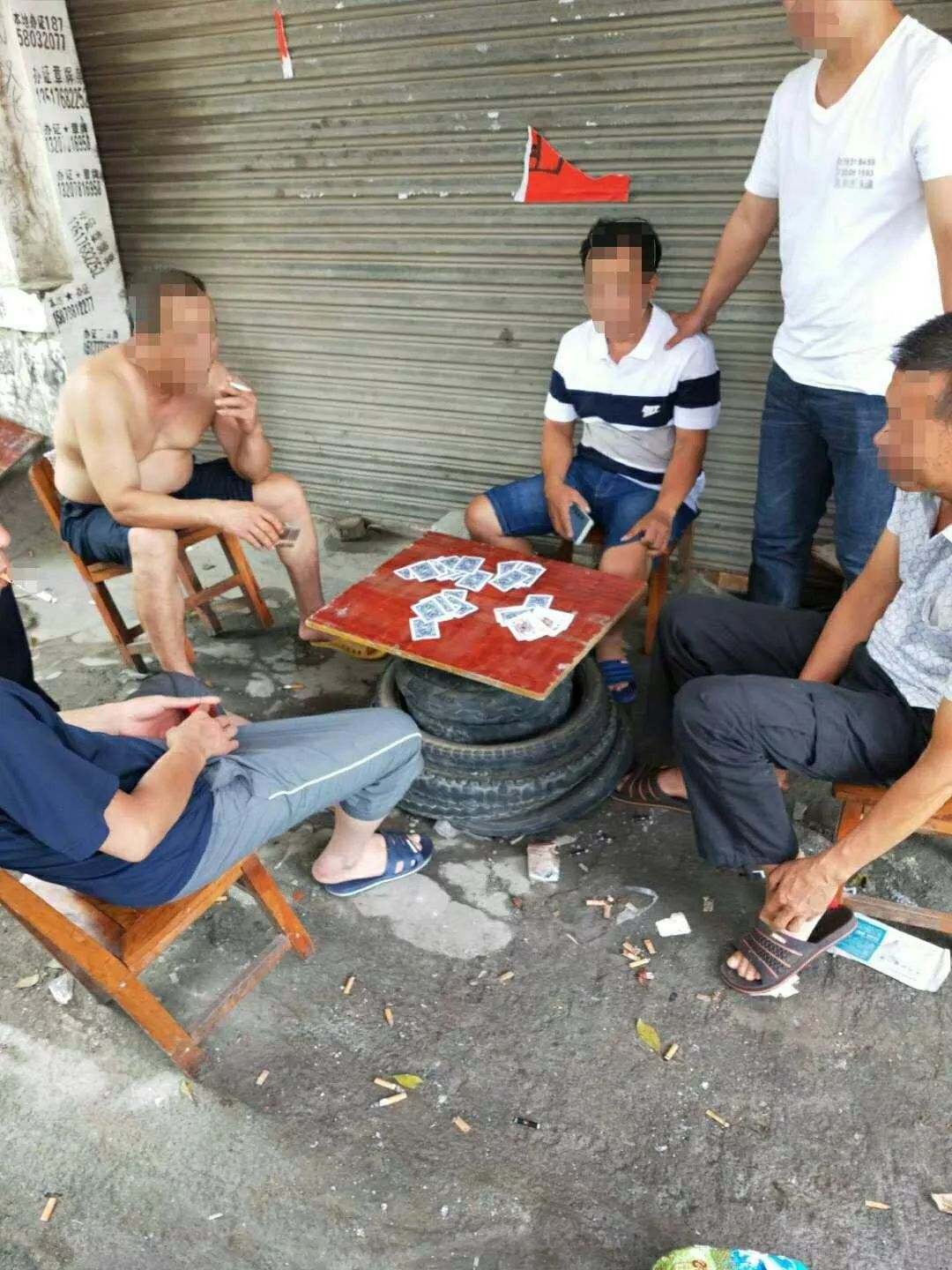 2019年6月14日下午3时许打击黄赌专业队查处了位于蒲塘镇新街一