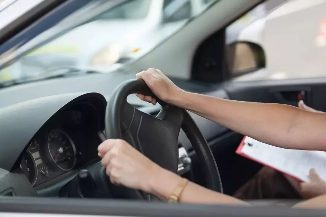 先买车还是先学车？(先买车后学车考驾驶证行吗)-第2张图片-鲸幼网