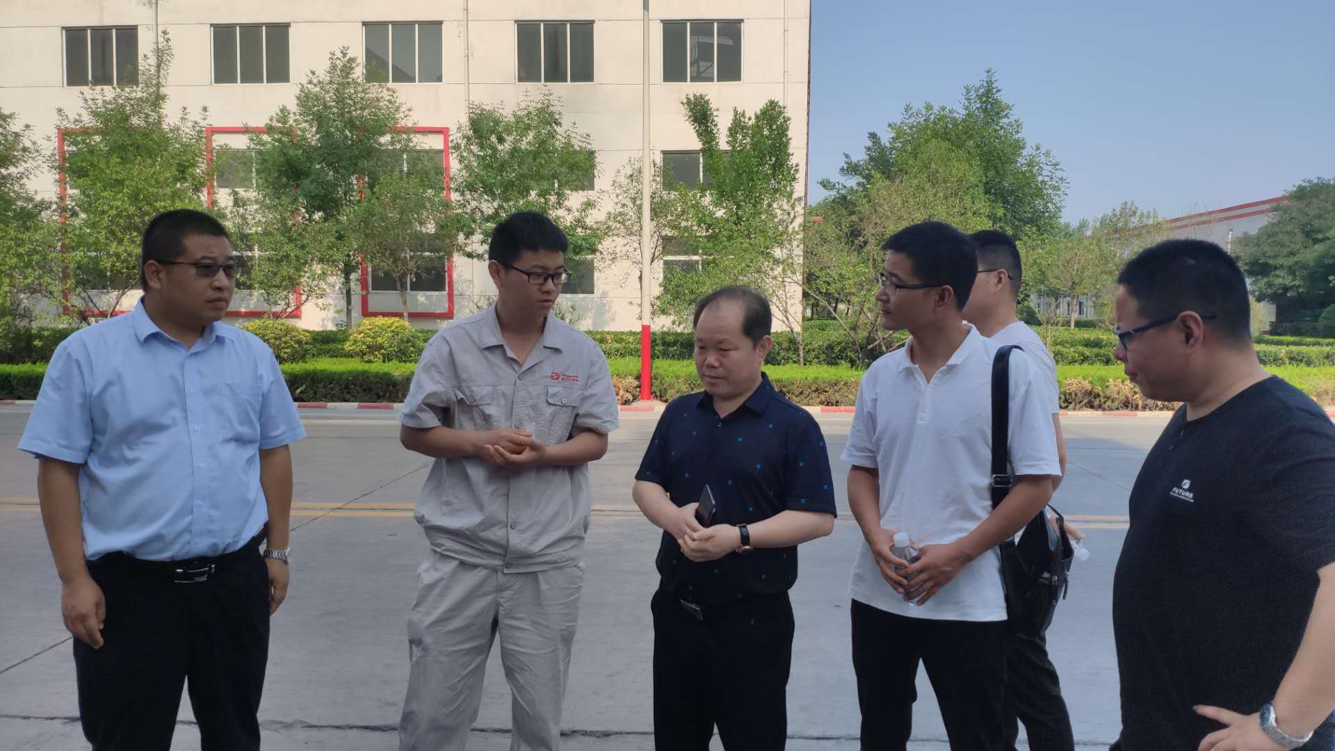 支农宝创始人杨超一行受邀到金正大集团参观考察