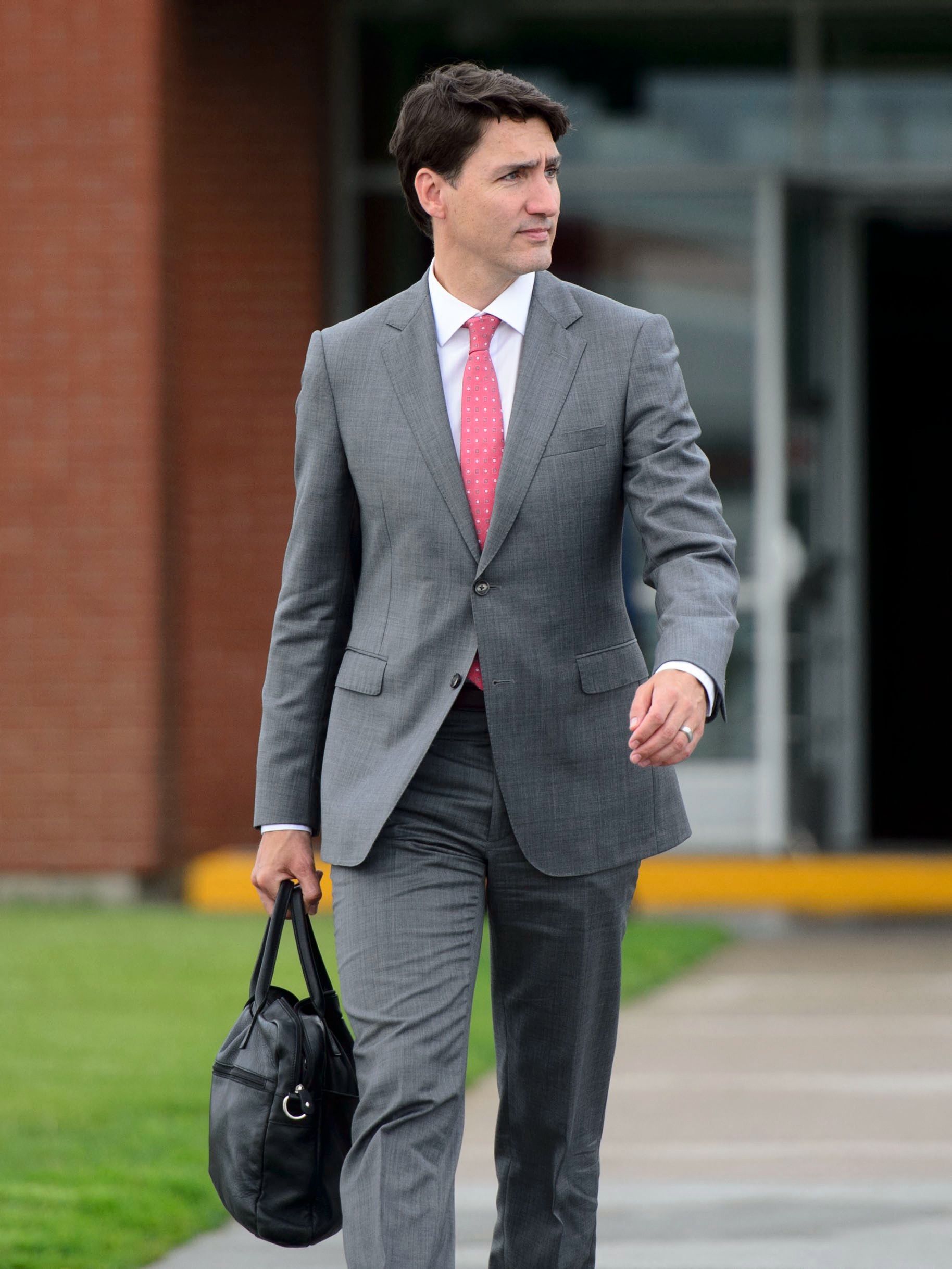 加拿大总理特鲁多飞抵美国 将同特朗普会面