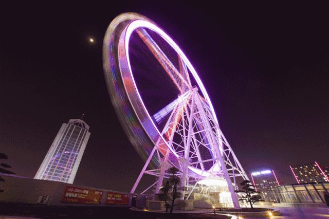 都有我们陪您今后泰盛广场与您一路相随未来可期泰盛时代已经来临并在