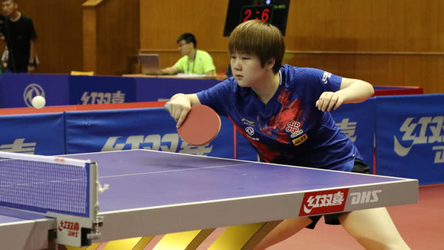 最后一项比赛,小将张静蕾mc组女子单打比赛中打进决赛,并在决赛中击败