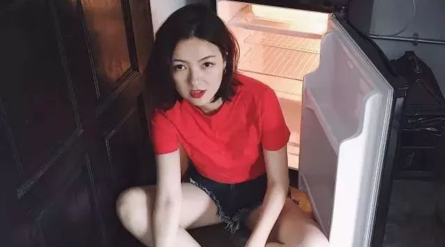 "骗吻狂魔"彻底凉了._monroe