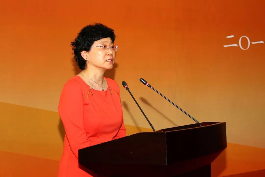 中信泰富有限公司董事长张极井讲话▲中国工程院院士,瑞金医院副院长