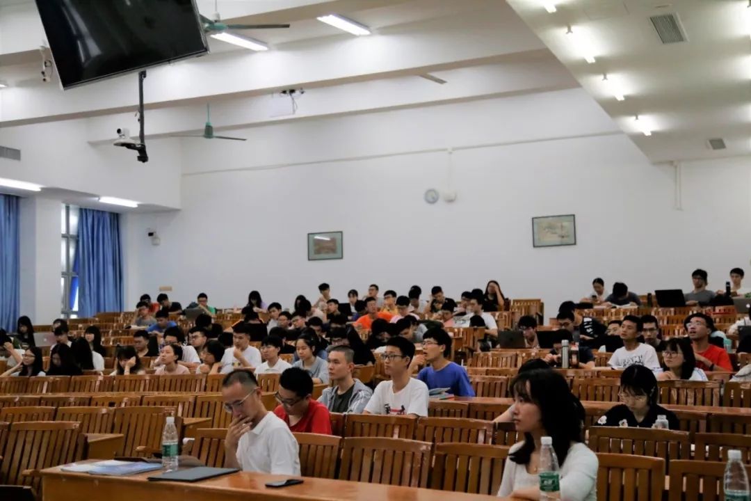 数学大讲堂五孙善忠教授星环与数学专题讲座圆满结束