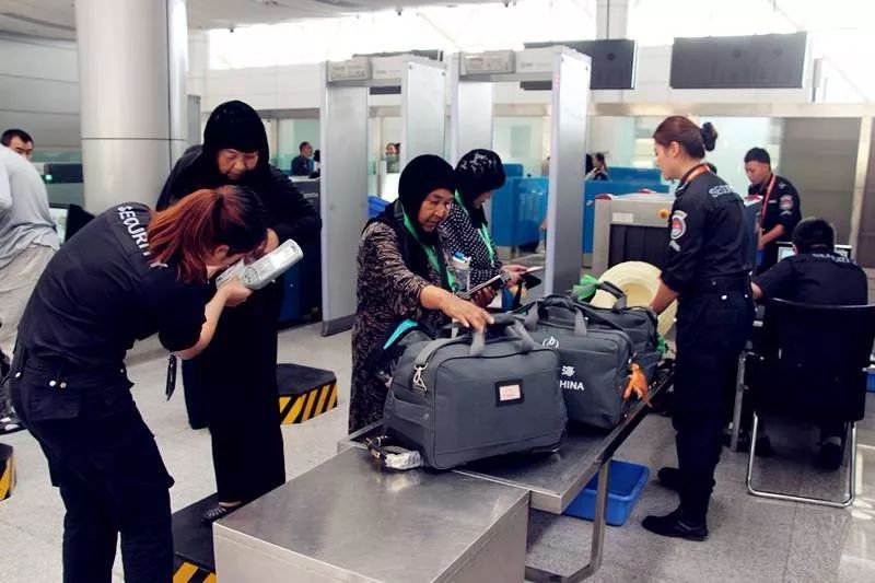 小细节大文明丨安检人员礼仪篇