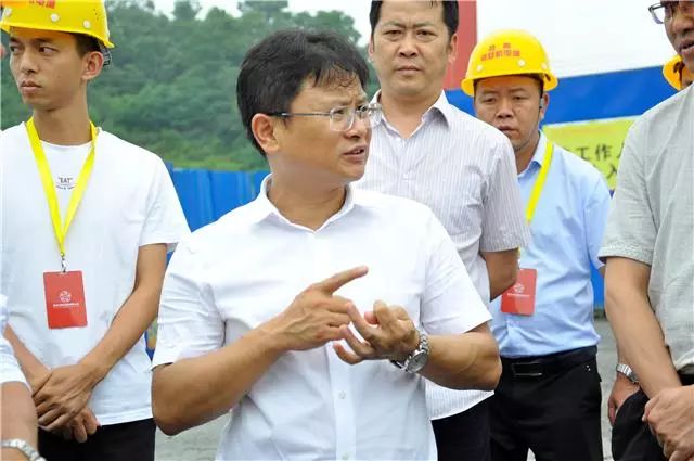 陈松在调研城市建设工作时强调完善城市功能02提升城市品位02加快