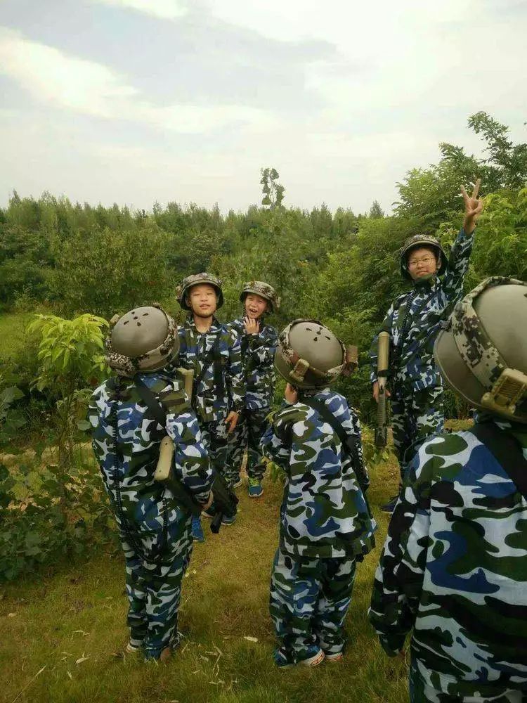 湖南鹰腾户外拓展火热招生中