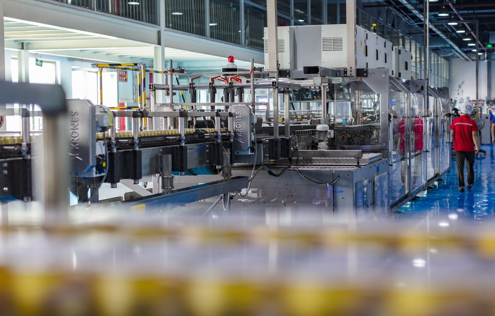 华彬集团强化科技智慧赋能饮料生产和风险品控