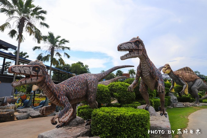 原创泰国最大的恐龙乐园,以假乱真的恐龙模型,刷新了我们的认知