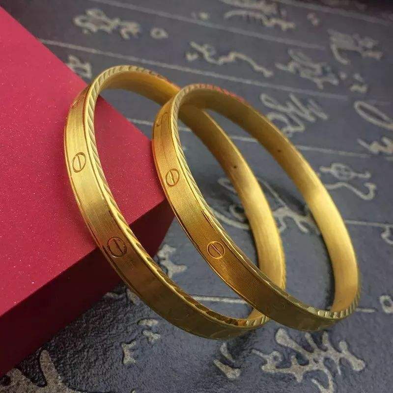 黄金手镯图案的寓意,戴左手还是右手好?戴对纳福又避灾!_场合