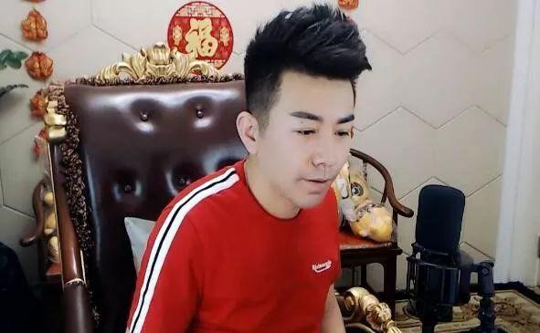 利哥表态预选赛不拉票推荐位全下 佩服舞帝华子泰然自若的心态