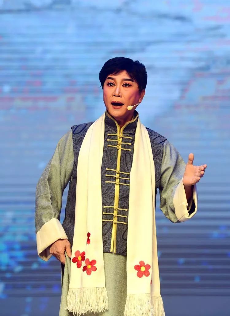 深圳文艺名家冯刚毅最辉煌的几十年是在深圳粤剧团度过的