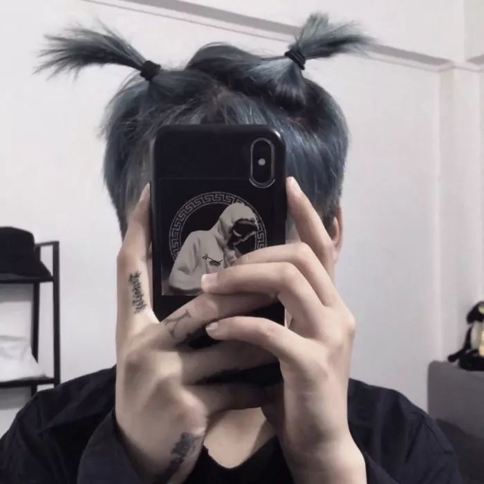 头像你是我既想对全世界炫耀又不舍得和任何人分享的人