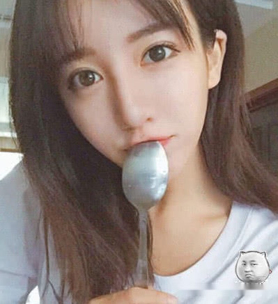 刚入驻斗鱼就强超呆妹儿的她周收入上百万被誉为新晋幻神