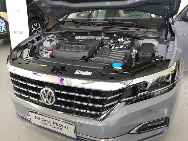 奢华大溜背形似bmw 到店看大众帕萨特330tsi顶配领尊