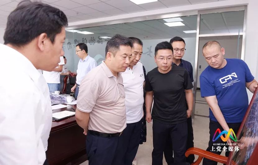 6月19日上午,区委书记王现敏就苏店片区改造和上党经开区项目建设工作