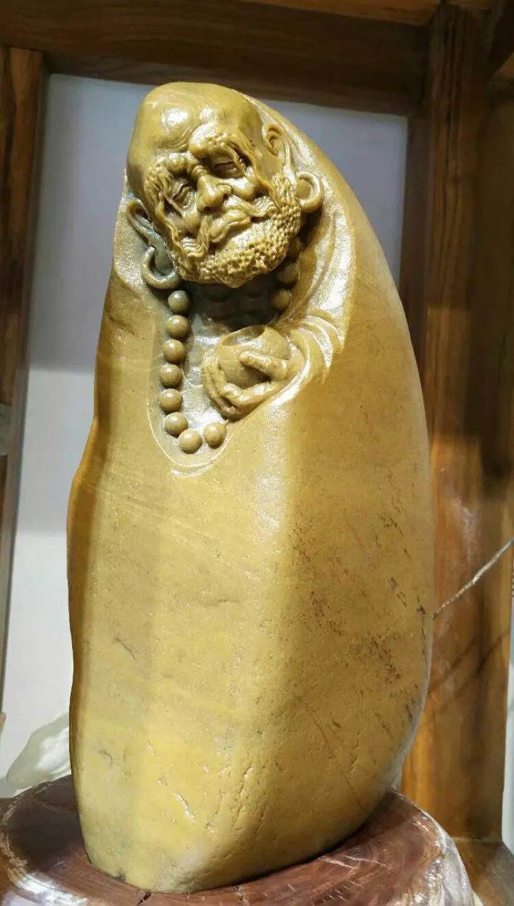 蜡石匠心(二) | 黄蜡石艺术家,陈惠福大师_雕刻