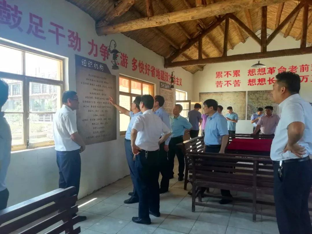 第一书记程庄村第一书记的一天行走两万五千步15小时不打烊