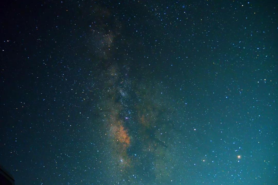 醉卧西藏星空下他们用镜头捕捉浩瀚星海