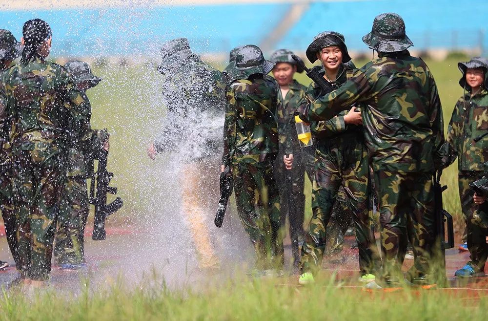 夏令营我是特种兵第四季烽烟再起能给孩子最好的东西都在这里了