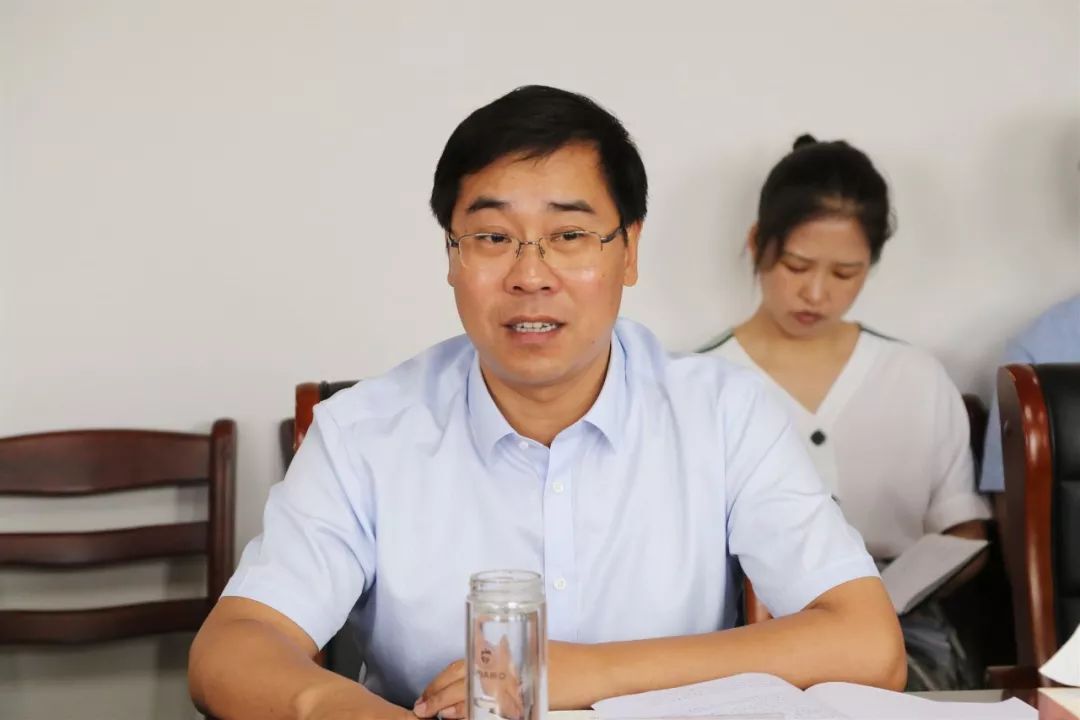 摸清实情推动发展镇江市委研究室镇江市商务局来镇调研园区高质量发展