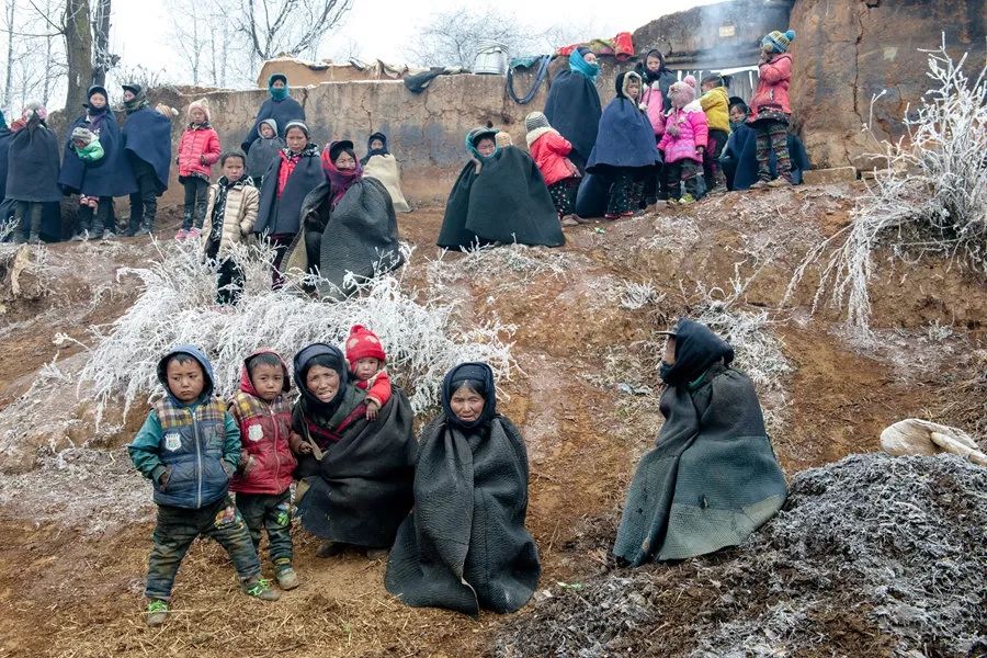 大凉山饿死人图片