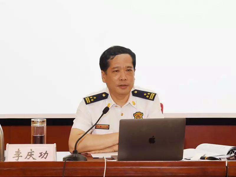 王以革副总队长自5月21日起,市政府组织开展了每期4天,共6期的领导