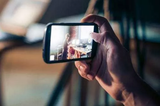 微视发布30s朋友圈功能，短视频行业求变进行时-锋巢网