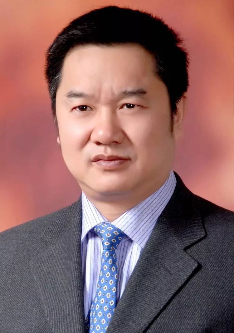 杨德林,昆明医科大学第二附属医院泌尿外科二病区主任,博士,二级主任