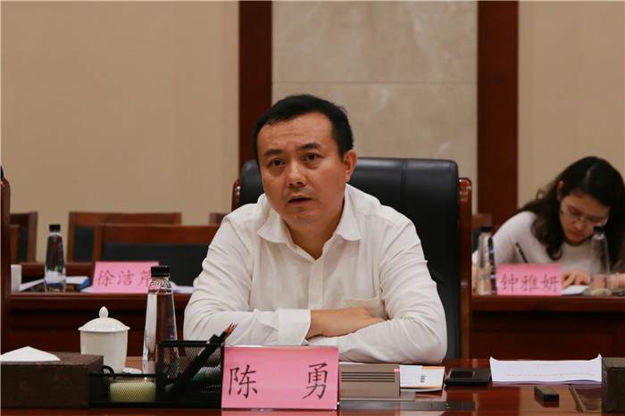 东西部扶贫协作广州市黄埔区到独山县开展互访交流