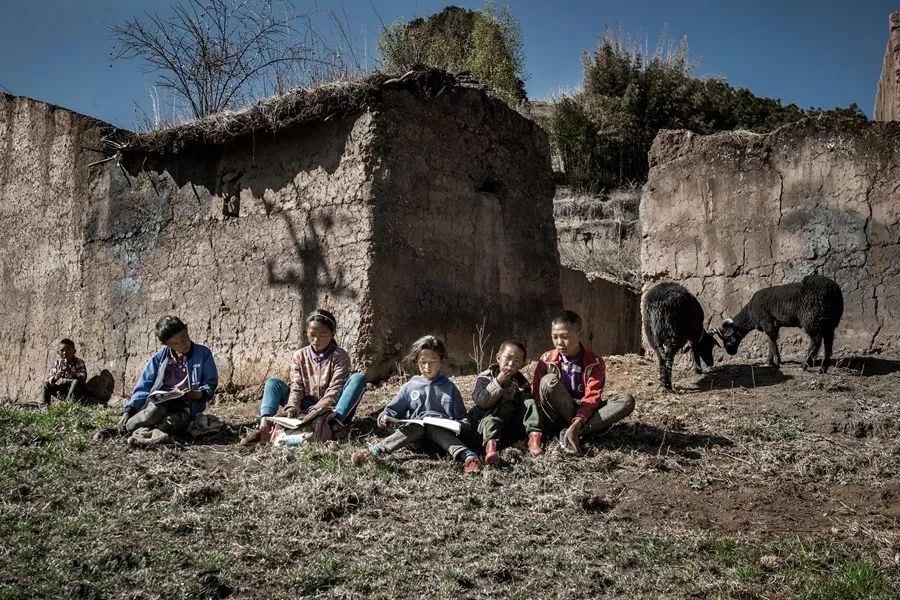 国家重点精准扶贫地区,既将消失的彝族人原汁原味村落,第23届大凉山