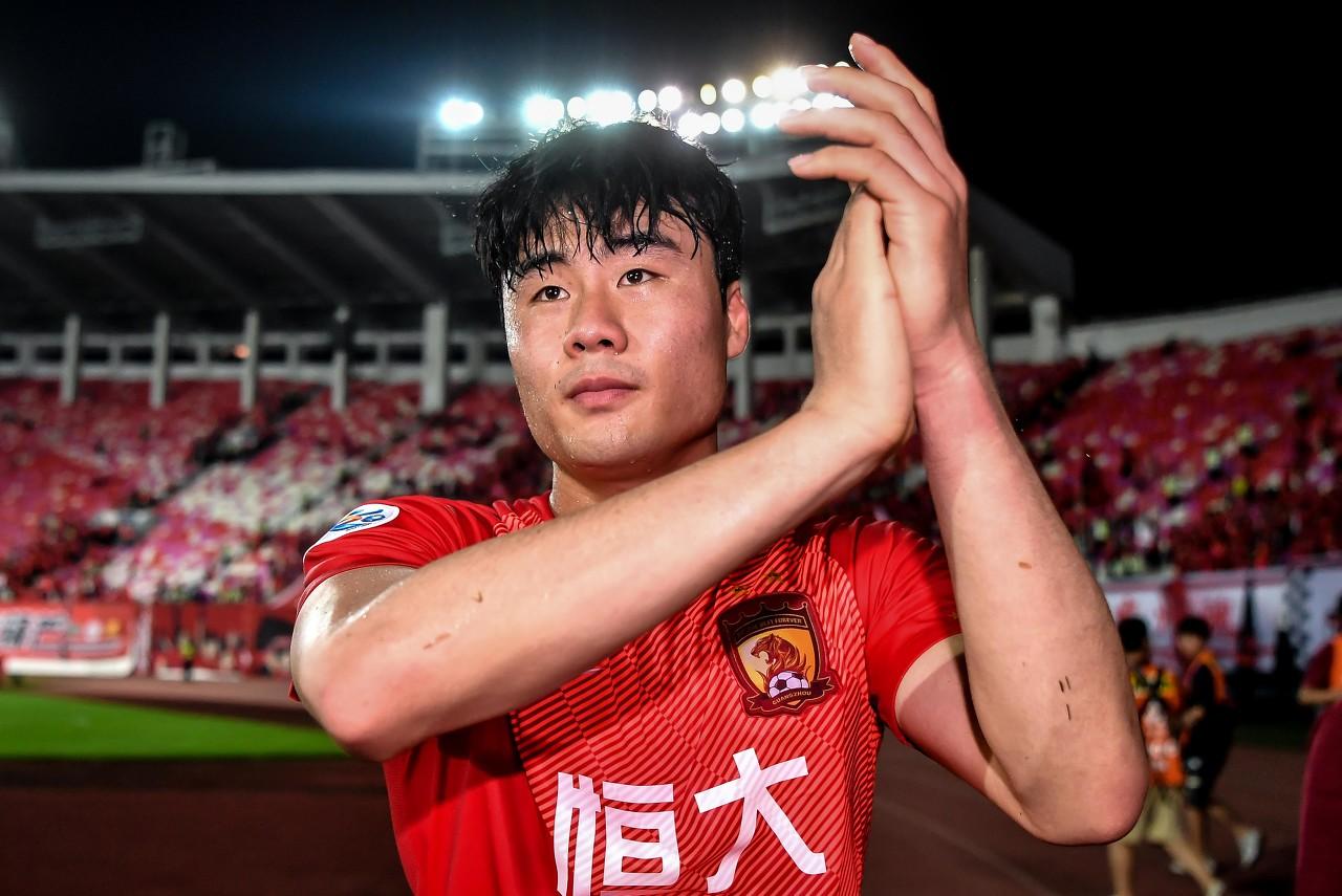 广州恒大球员布朗宁终究还是找到了自己的根!