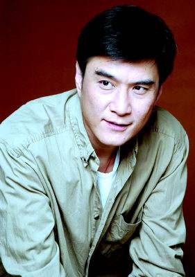 他是国家一级演员因出演西门庆走红如今59岁依旧活跃在娱乐圈