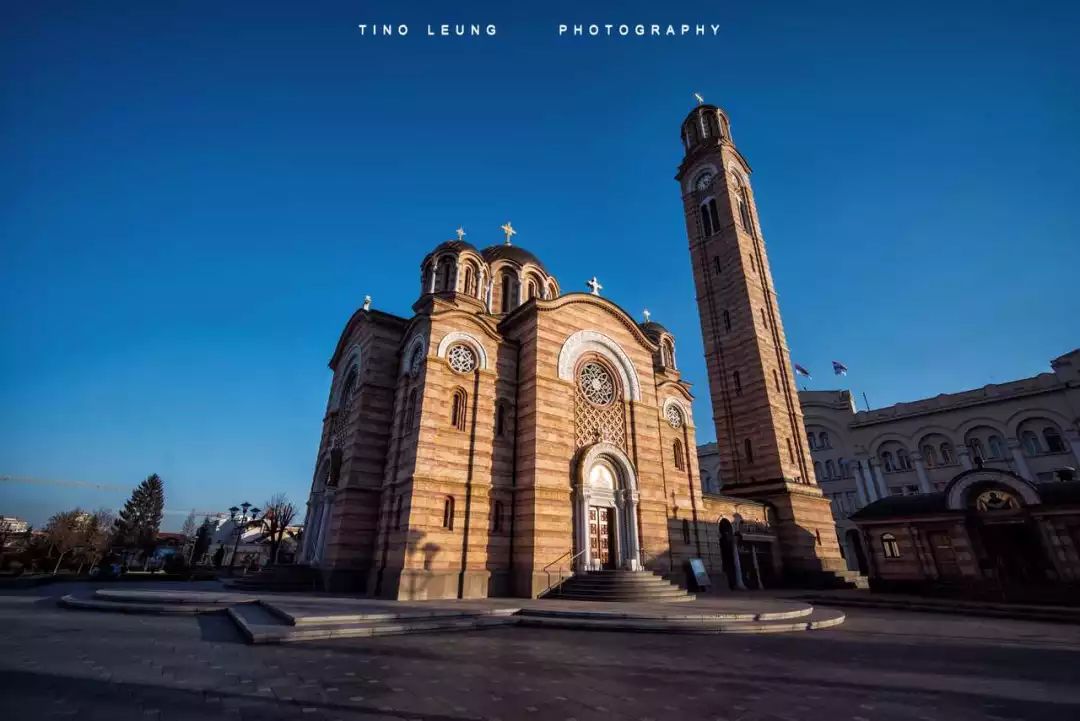 红砖城堡白墙初识波黑小城巴尼亚卢卡