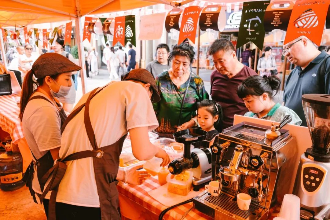 在长城脚下做一场吃喝市集是种怎样的体验