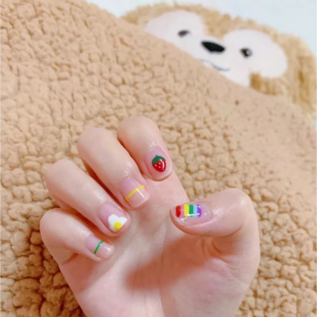 治愈系彩虹美甲, 少女心爆棚!