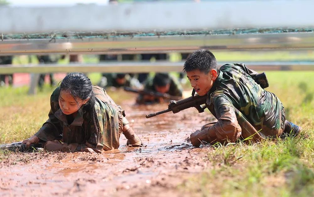 但真正能体验其文化精髓的屈指可数,能享受特种兵训练科目的,更是凤毛