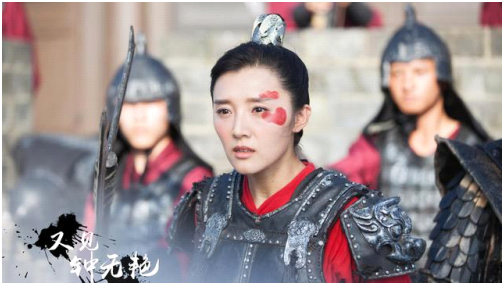 自信乐观积极向上的大连姑娘房程程代言诗你尔品牌