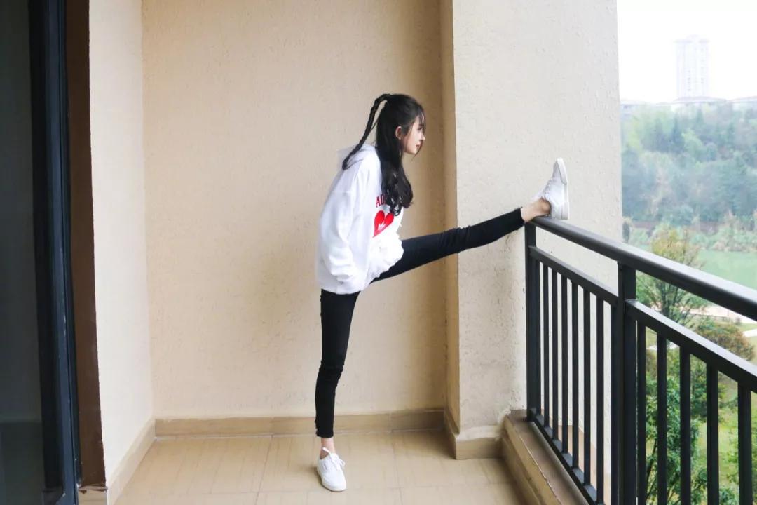 杨幂才是真腿精看到这大腿围我惊了