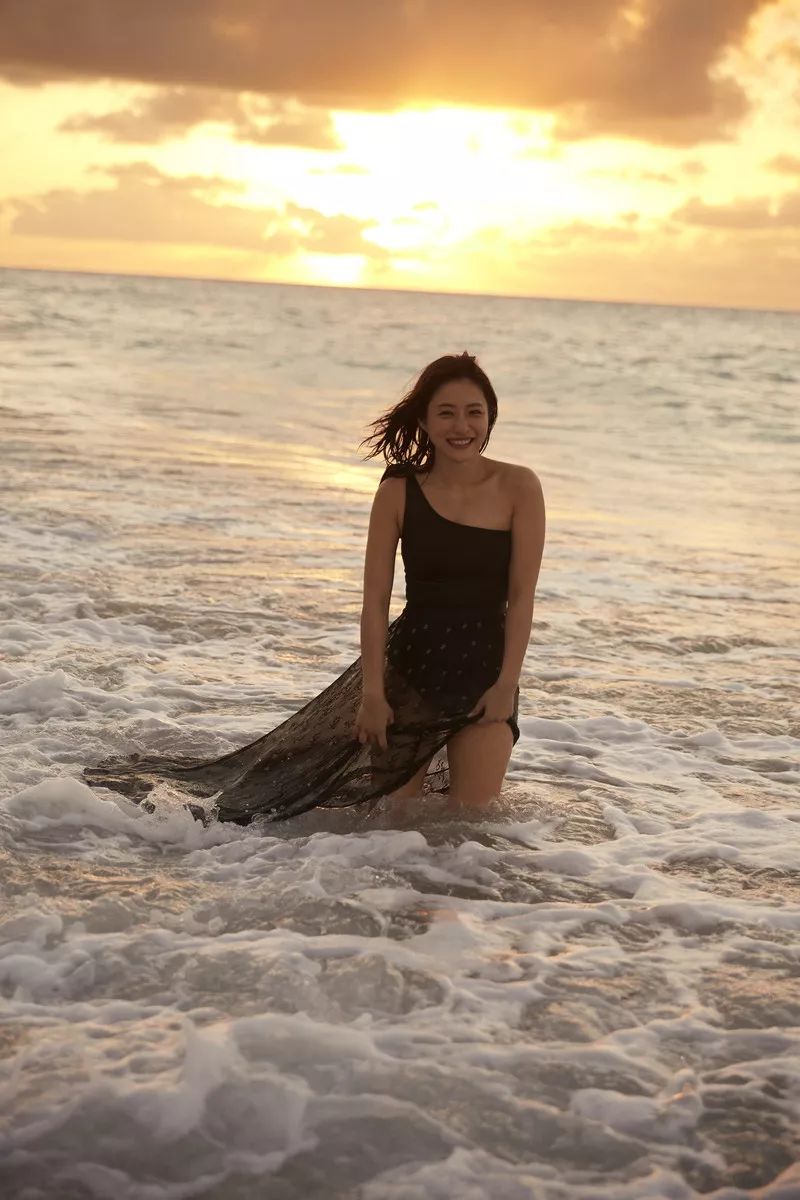 这位给石原里美拍过写真集的摄影师,竟然这么厉害!