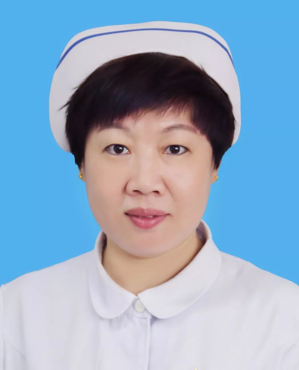 姓名:宋瑜科室:针灸科职务:护士长职称: 主管护理师专业擅长:从事护理