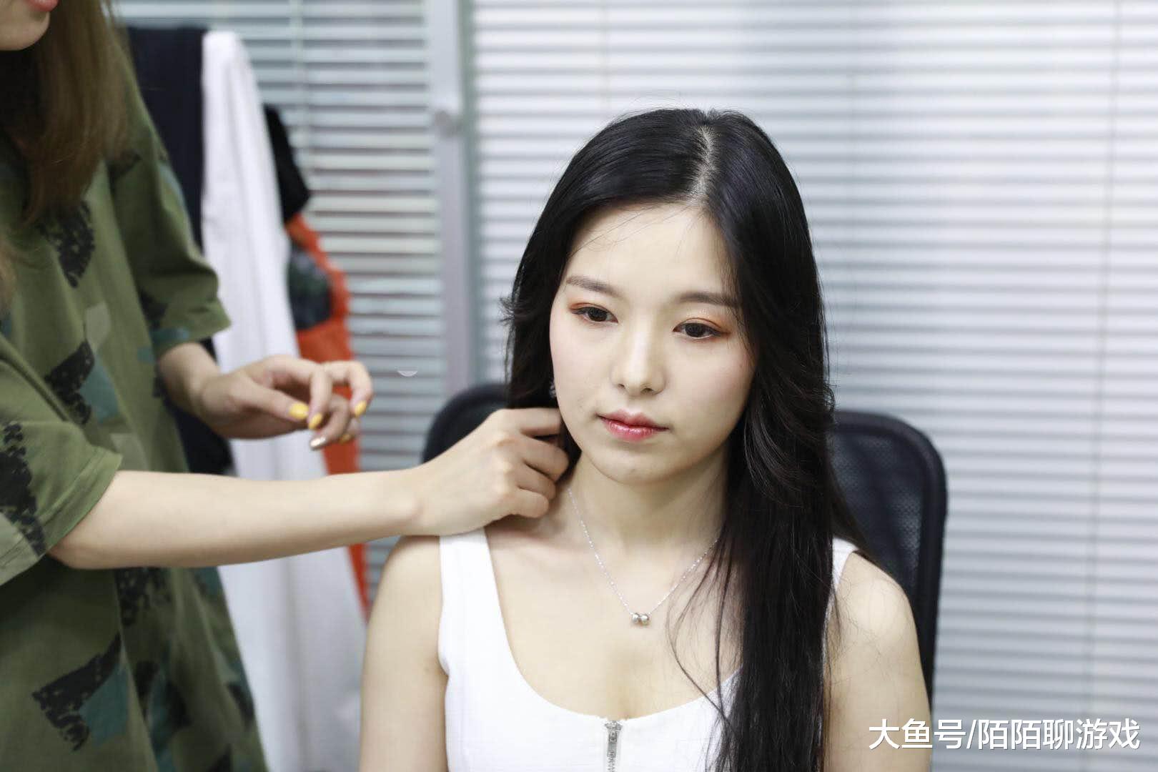 dnf一姐晴子参加主持心悦精英赛颜值爆表谁说dnf没有美女