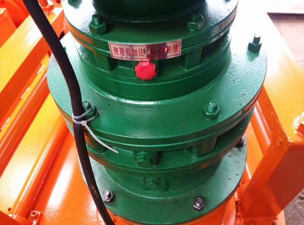 工字钢冷弯机减速机及加油口示意图5,工字钢冷弯机第一次加油运转100